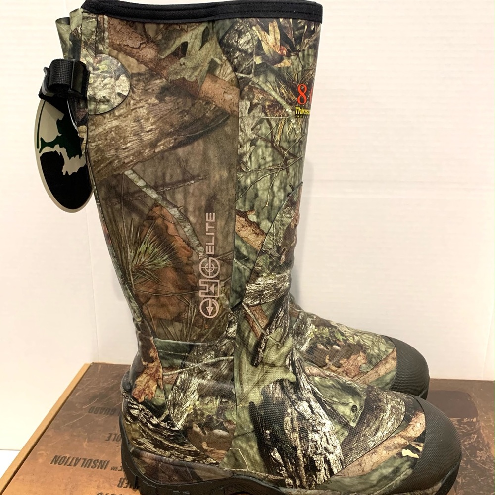 NEW MEN’s ELITE KENAI 800 CAMOUFLAGE knee boots. Available in size 8,9.